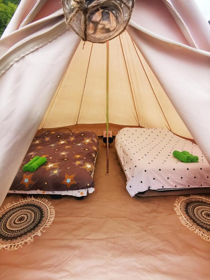 מלון Luna Rock Glamping Brezoi - Blue Scai מראה חיצוני תמונה