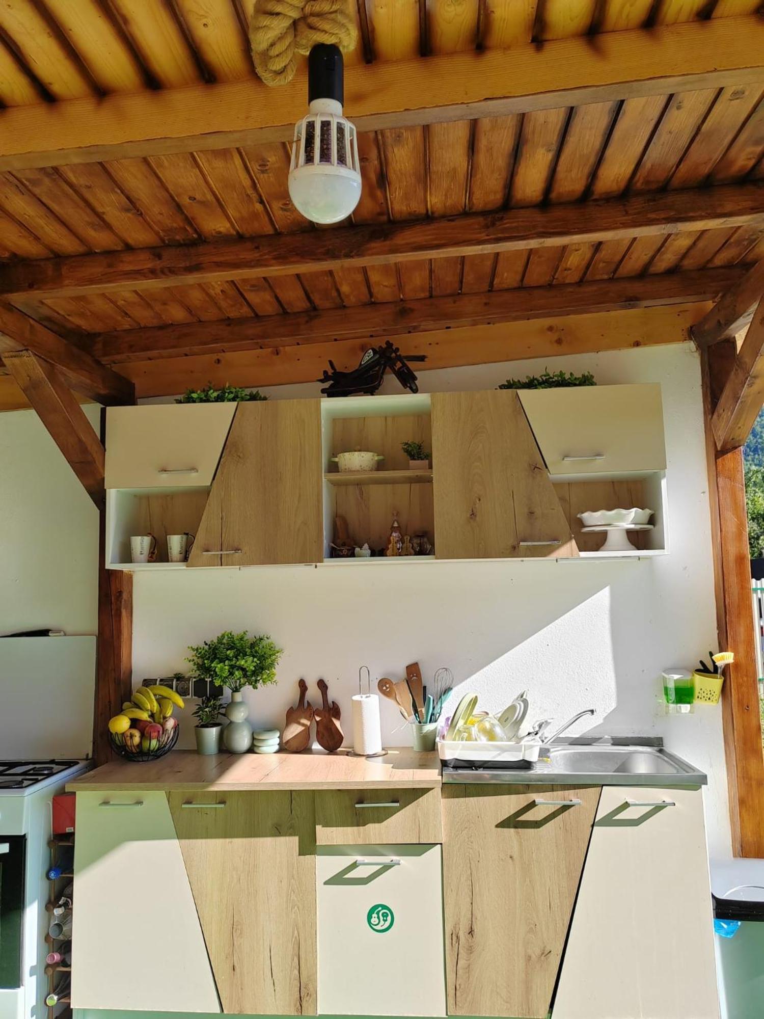 Luna Rock Glamping Brezoi - Blue Scai מראה חיצוני תמונה