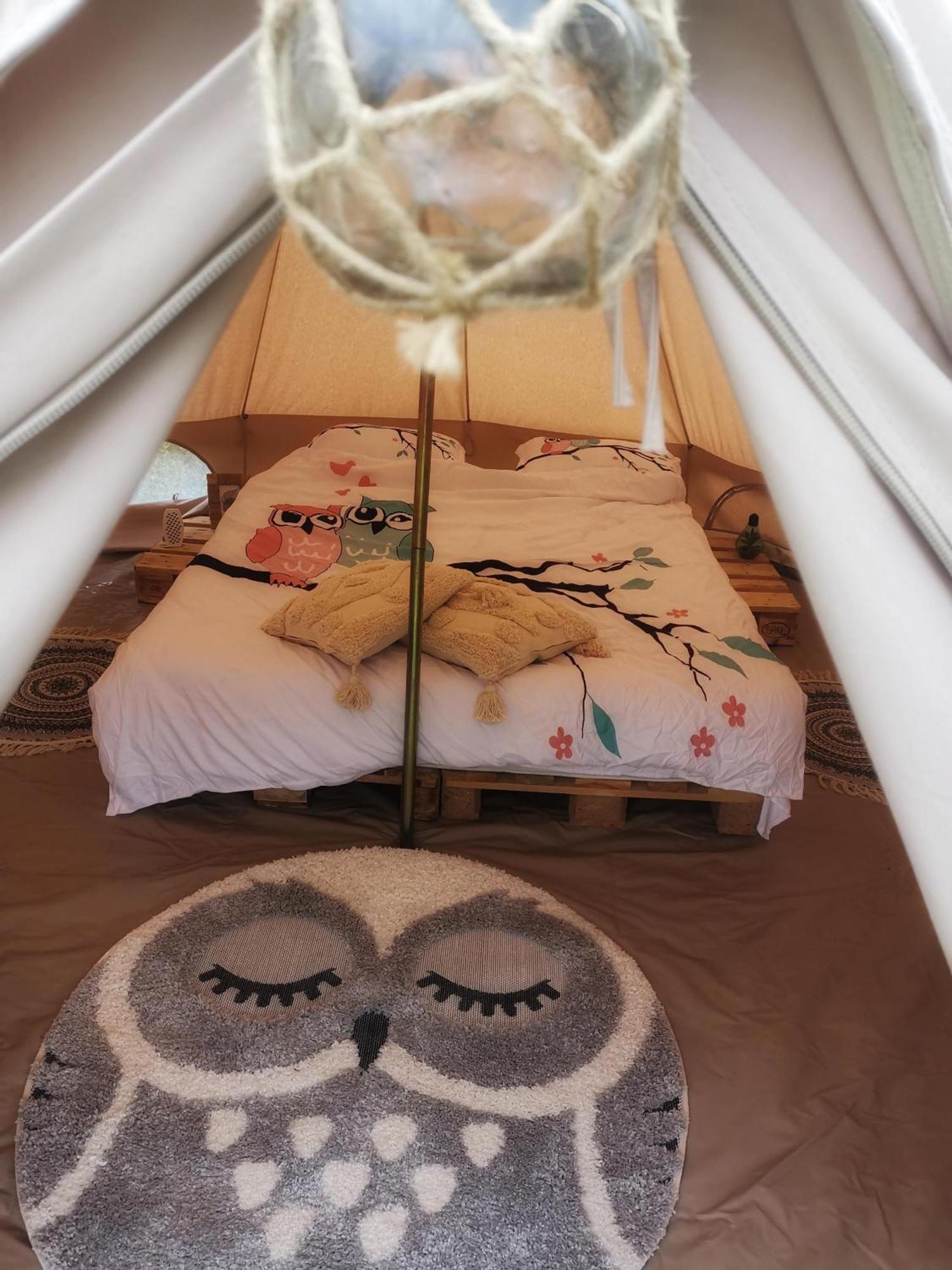 Luna Rock Glamping Brezoi - Blue Scai מראה חיצוני תמונה